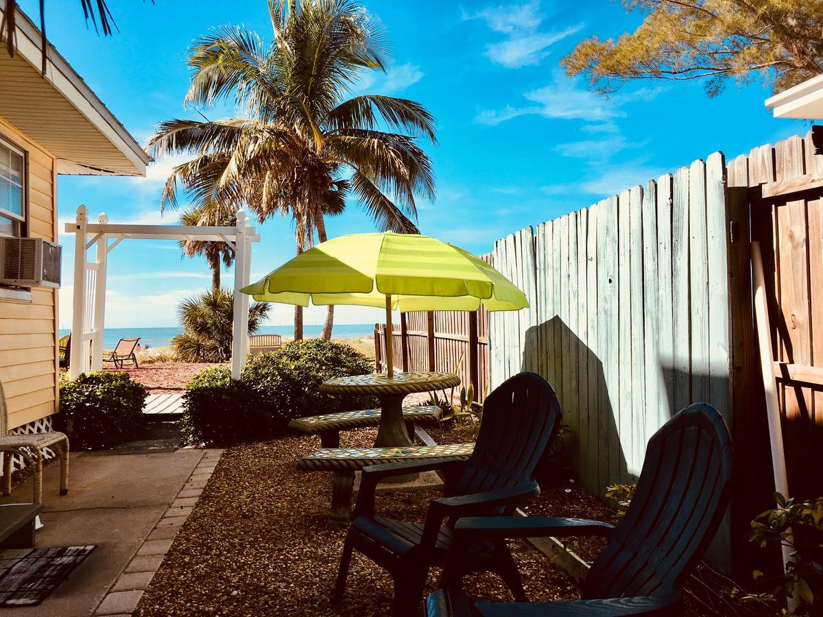 Sun N Fun Beachfront Vacation Rentals インディアン・ショアーズ エクステリア 写真